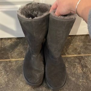 UGGS Size 7